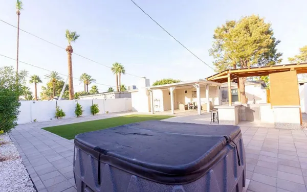 $3,500 | 4214 North 20th Street, Phoenix, AZ 85016