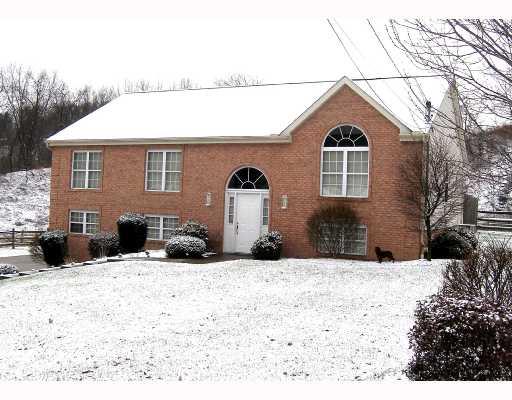176 McIntyre Road Pittsburgh, PA 15237 - Photo 1 of 8 Exterior Front.