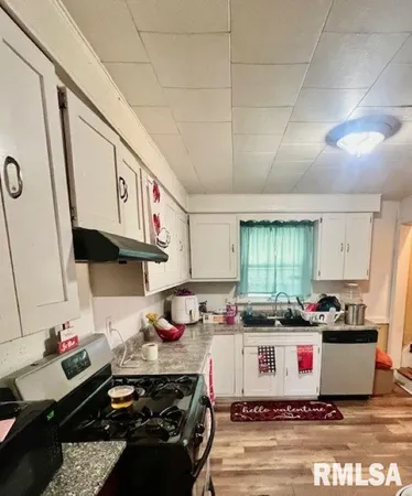 $67,900 | 1207 West McClure Avenue, Peoria, IL 61604