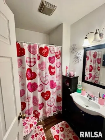 $67,900 | 1207 West McClure Avenue, Peoria, IL 61604