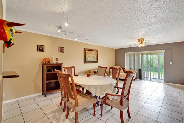 $165,000 | 8801 Northwest 38th Drive, Unit 204B, Coral Springs, FL 33065