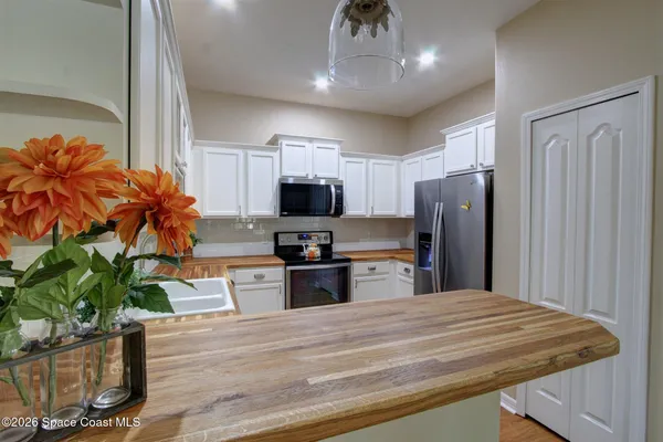 $2,500 | 3108 Vallejo Way, Melbourne, FL 32940