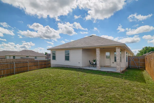 $314,000 | 1704 T H Johnson Drive, Taylor, TX 76574