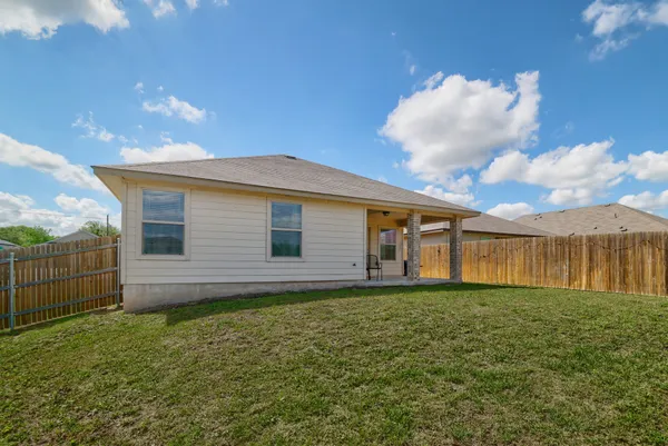 $314,000 | 1704 T H Johnson Drive, Taylor, TX 76574