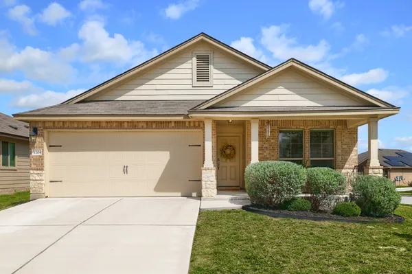 $314,000 | 1704 T H Johnson Drive, Taylor, TX 76574