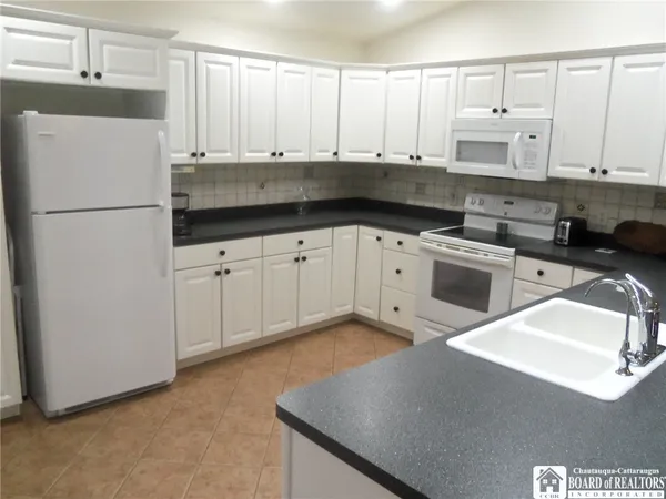 $199,500 | 5 Pleasant Avenue, Pomfret, NY 14063