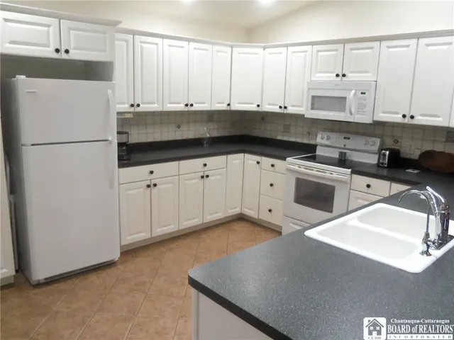 $199,500 | 5 Pleasant Avenue, Pomfret, NY 14063