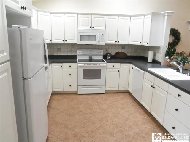 $199,500 | 5 Pleasant Avenue, Pomfret, NY 14063