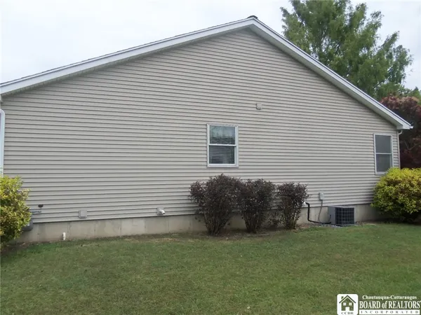 $199,500 | 5 Pleasant Avenue, Pomfret, NY 14063