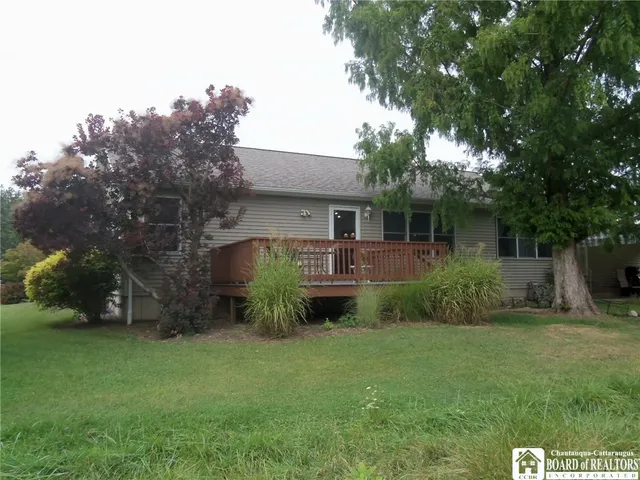 $199,500 | 5 Pleasant Avenue, Pomfret, NY 14063