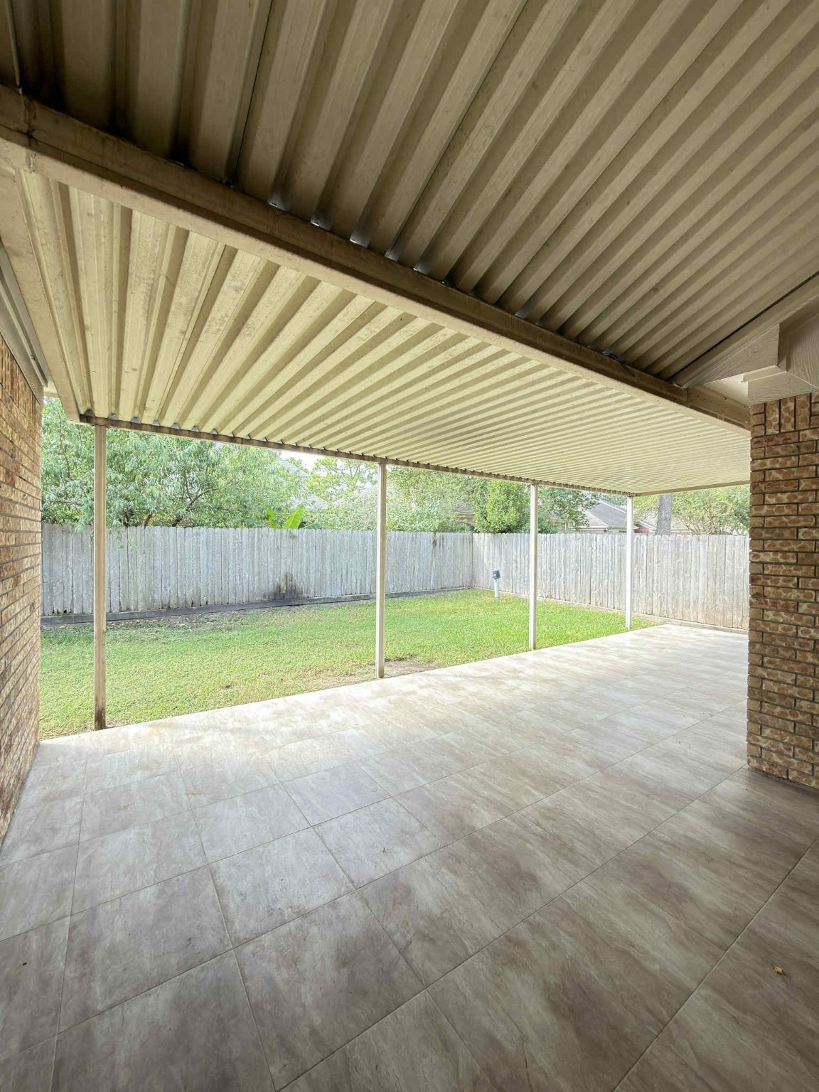 9531 Summer Run Houston, TX 77064 - Photo 27 of 29 a view of a room with wooden fence