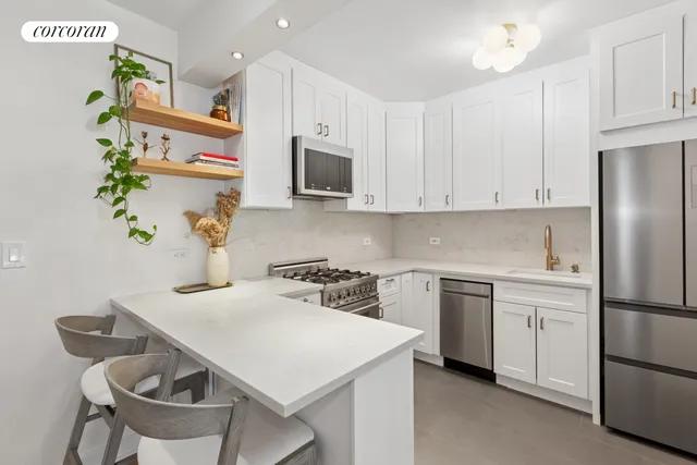 $675,000 | 370 East 76th Street, Unit B1008 | Lenox Hill