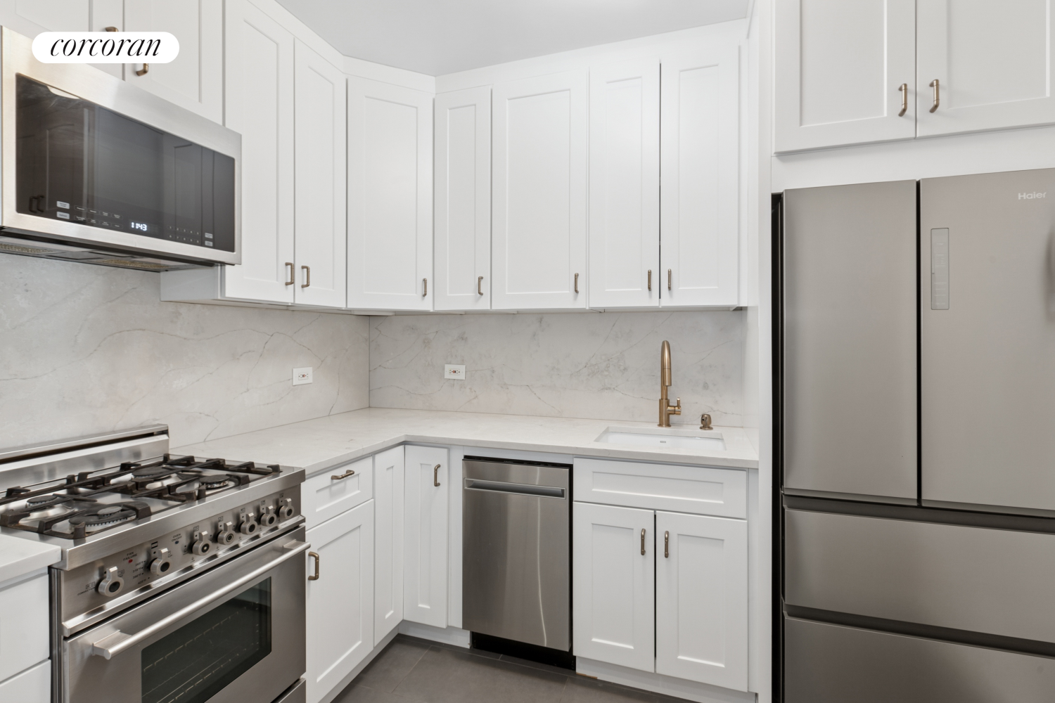 370 East 76th Street, Unit B1008 Manhattan, NY 10021 - Photo 3 of 9
