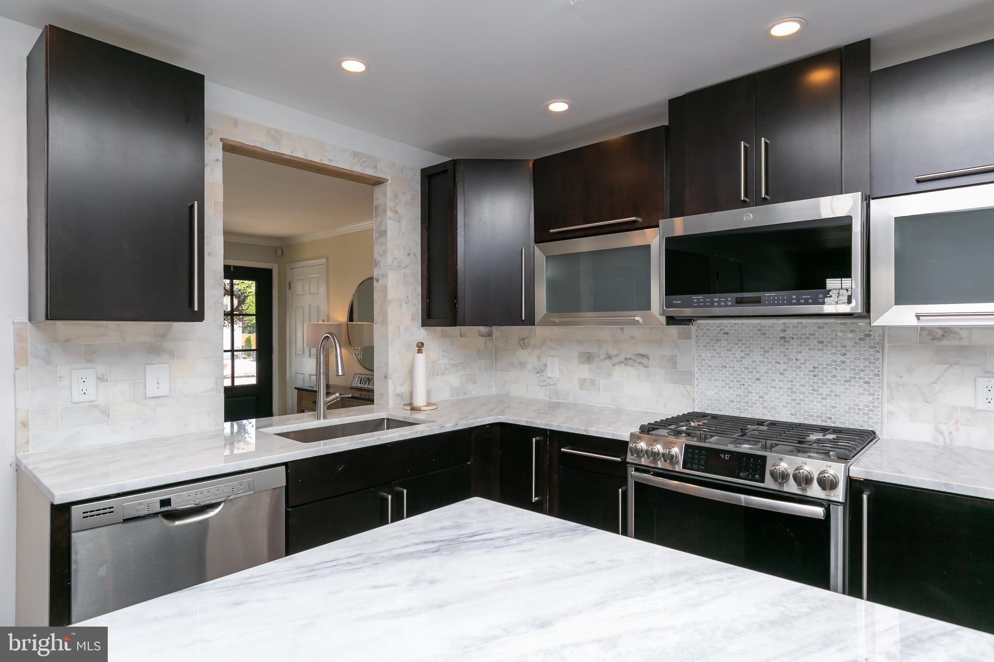 103 Red Stone Ridge Delran, NJ 08075 - Photo 10 of 24