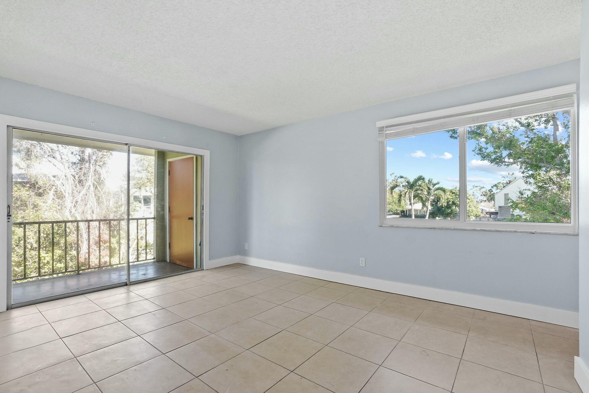 983 Northwest Spruce Ridge Drive, Unit 4 Stuart, FL 34994 - Photo 21 of 56 tempImagejOrONZ