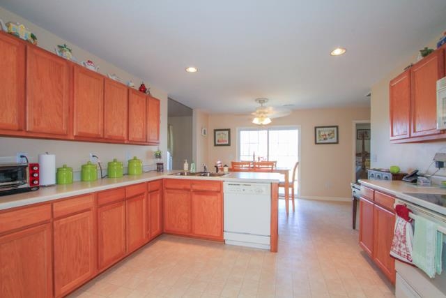 112 St James Court Anderson, SC 29621 - Photo 8 of 28 Gallery Image 8