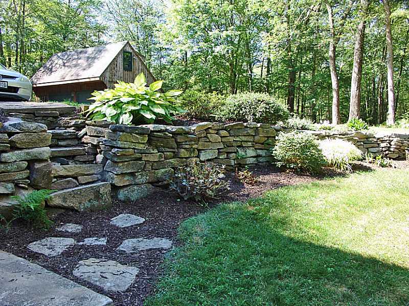 55 Wakefield Road Burrillville, RI 02859 - Photo 5 of 13 Yard/Garden.