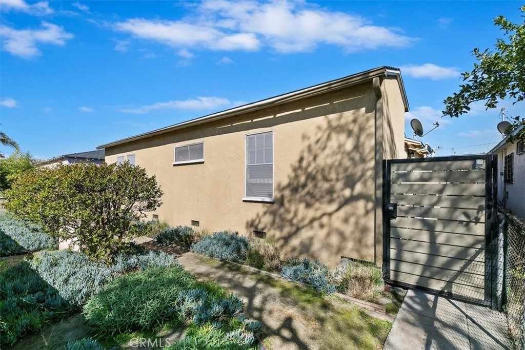 1750 Chestnut Avenue Long Beach, CA 90813 - Photo 1 of 1