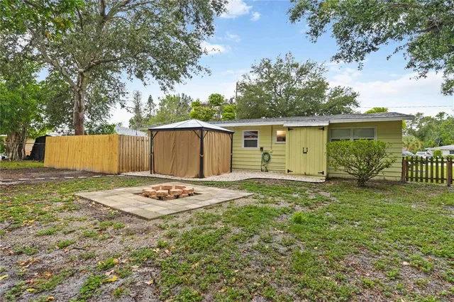 $400,000 | 3613 Belmont Boulevard, Sarasota, FL 34232