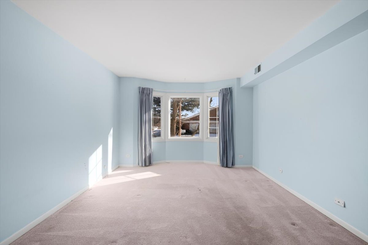 701 Ridge Road, Unit 2B Wilmette, IL 60091 - Photo 12 of 15