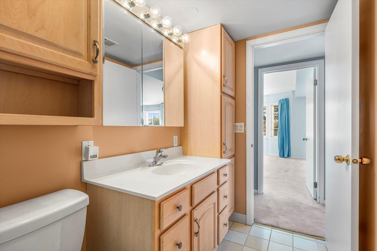 701 Ridge Road, Unit 2B Wilmette, IL 60091 - Photo 14 of 15