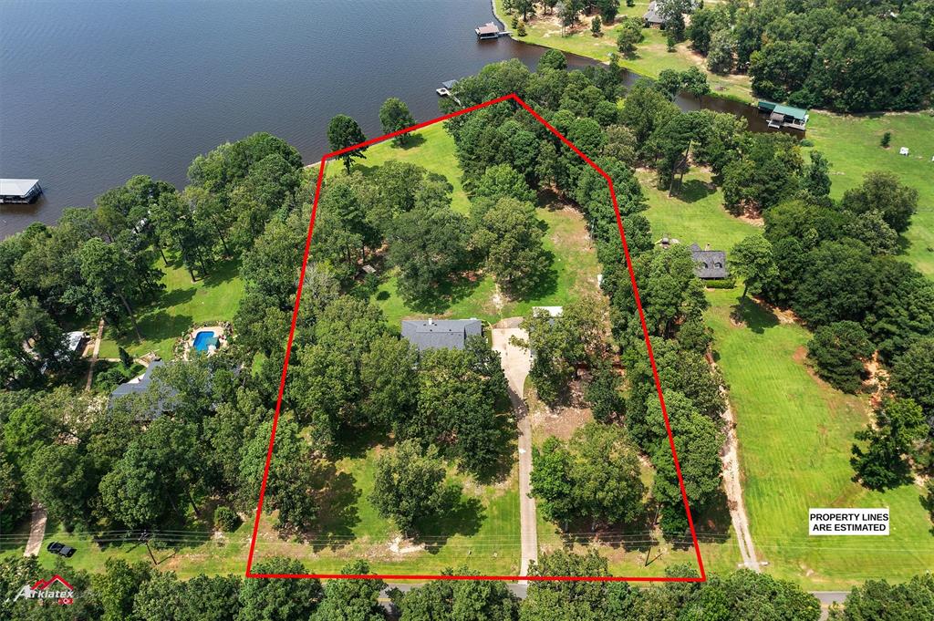 342 Merritt Road Benton, LA 71006 - Photo 4 of 38 a view of a garden