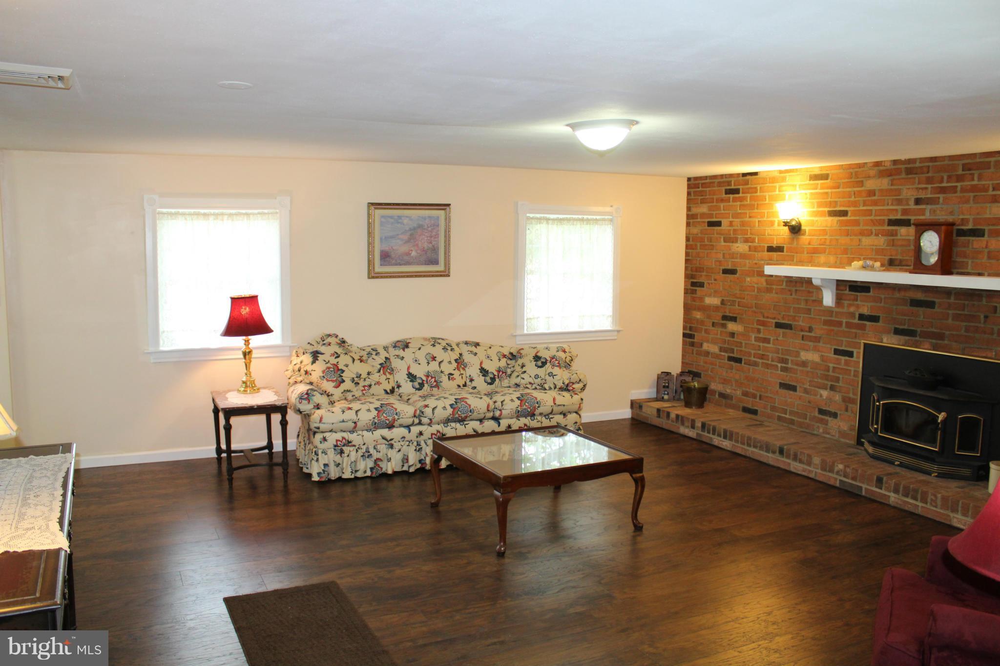 11825 Remington Road Remington, VA 22734 - Photo 13 of 29 Family Room