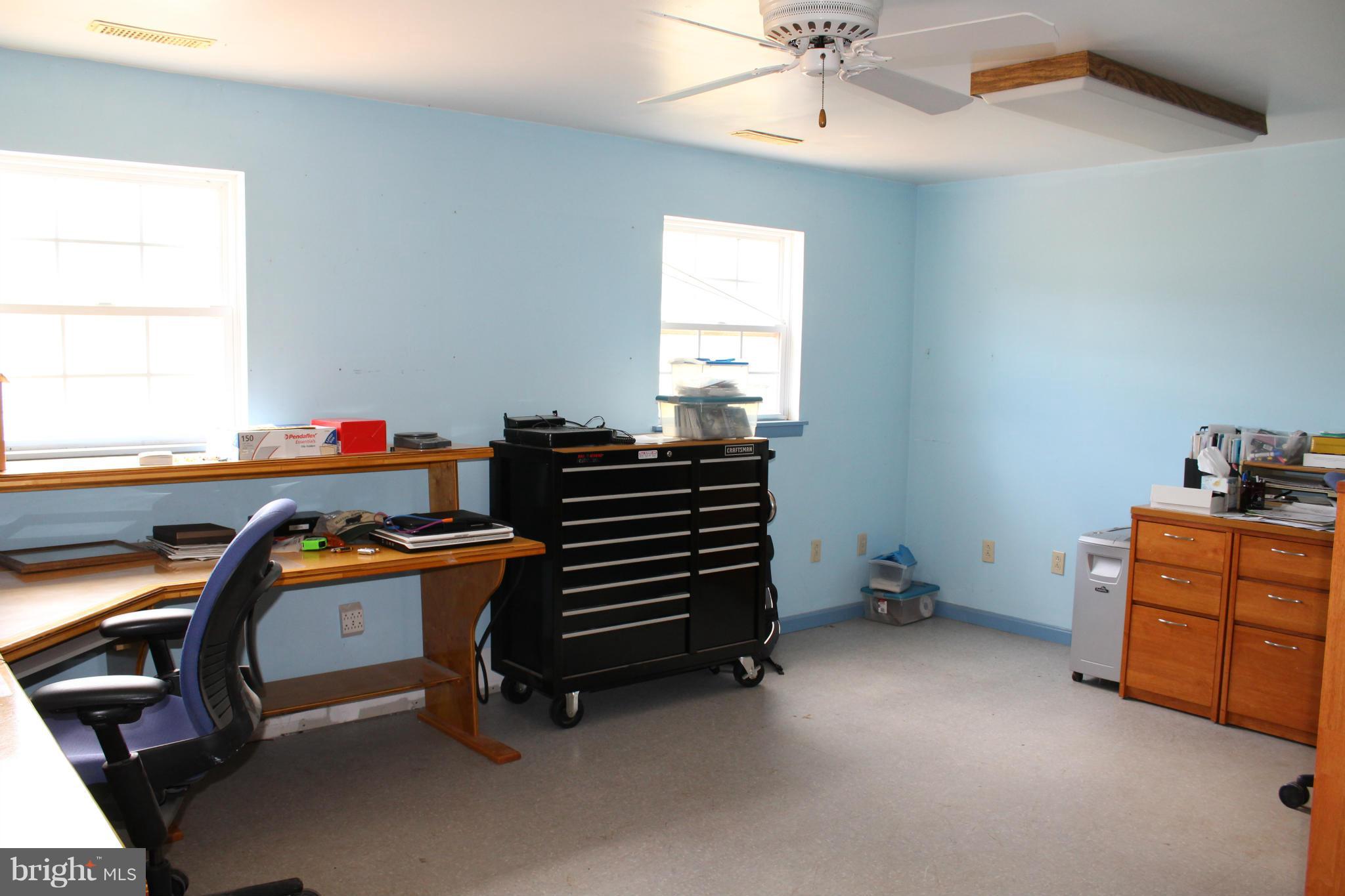 11825 Remington Road Remington, VA 22734 - Photo 24 of 29 Office or work area