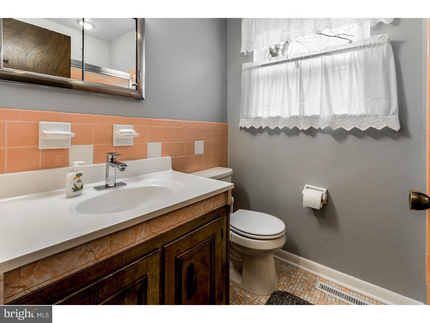 116 Chatham Road Mount Laurel, NJ 08054 - Photo 14 of 25 Bathroom