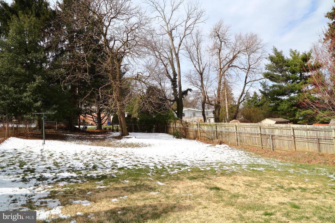 1836 Chesley Road York, PA 17403 - Photo 2 of 16 Gallery Image 2
