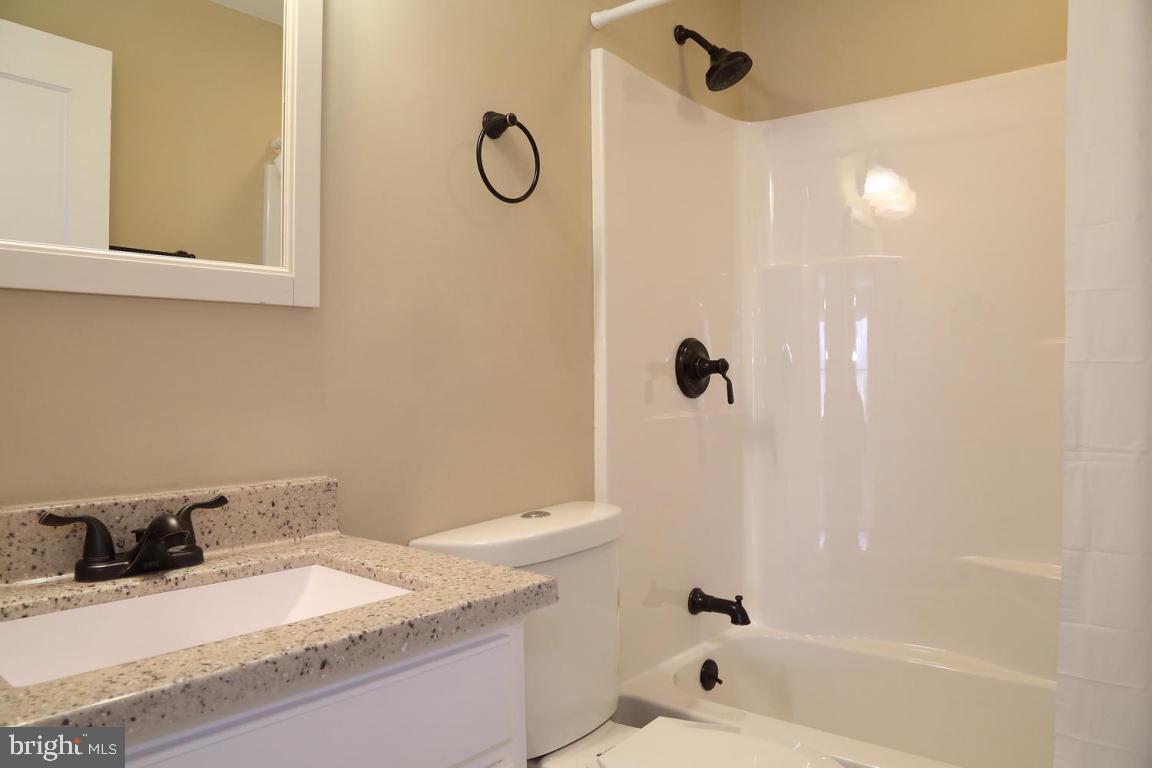 1836 Chesley Road York, PA 17403 - Photo 8 of 16 Gallery Image 8