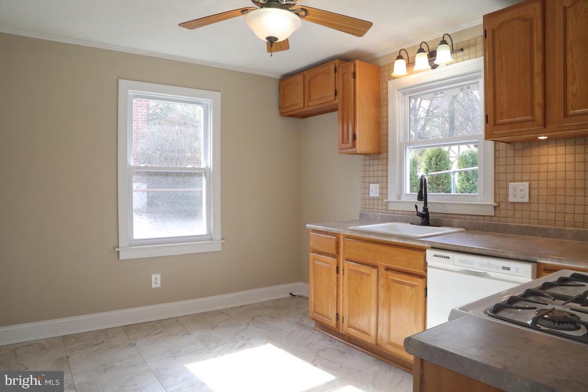 1836 Chesley Road York, PA 17403 - Photo 9 of 16 Gallery Image 9