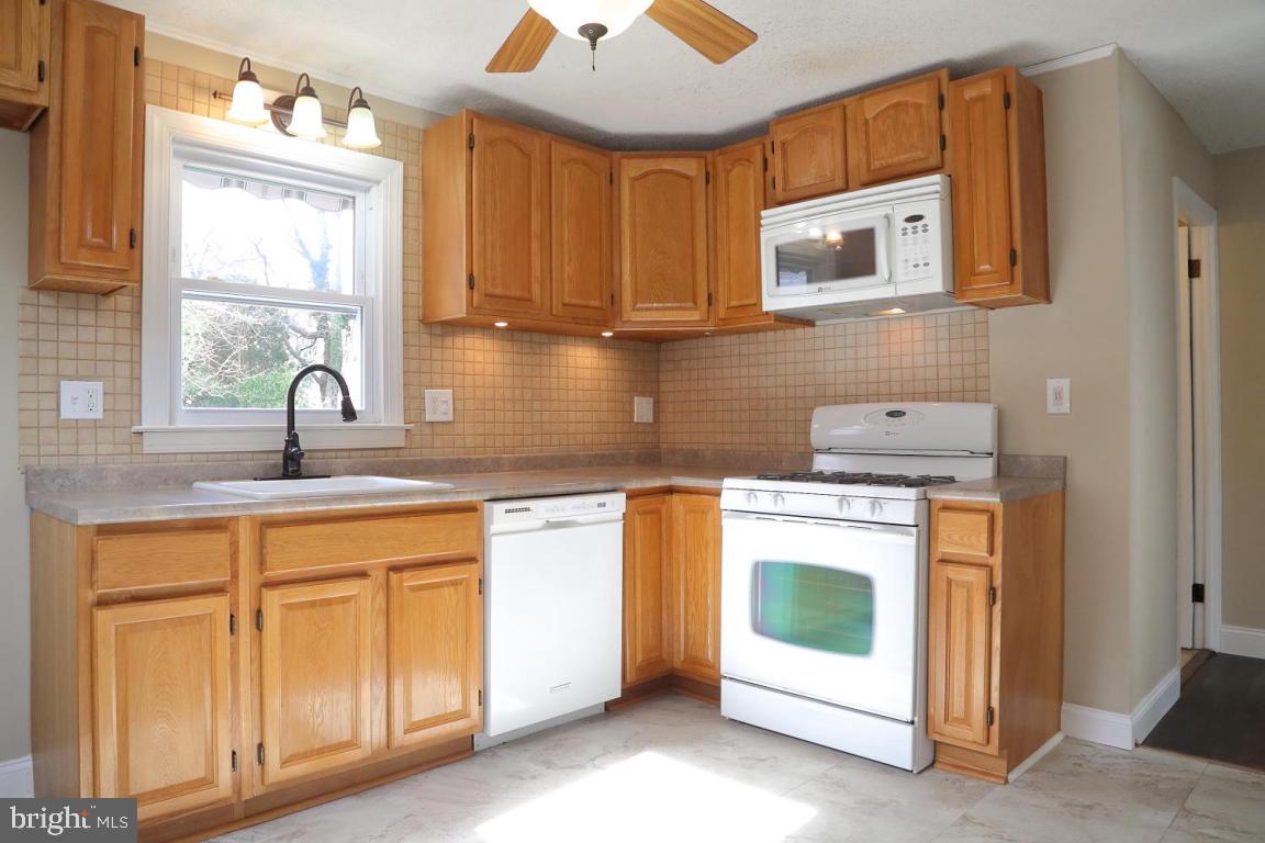 1836 Chesley Road York, PA 17403 - Photo 10 of 16 Gallery Image 10