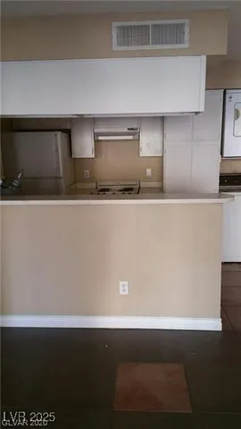 $800 | 2221 West Bonanza Road, Unit 74, Las Vegas, NV 89106