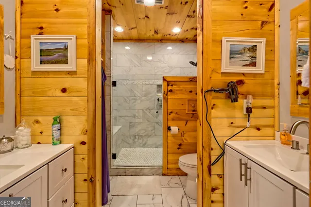 $750,000 | 557 Walnut Grove Lane, Tiger, GA 30576