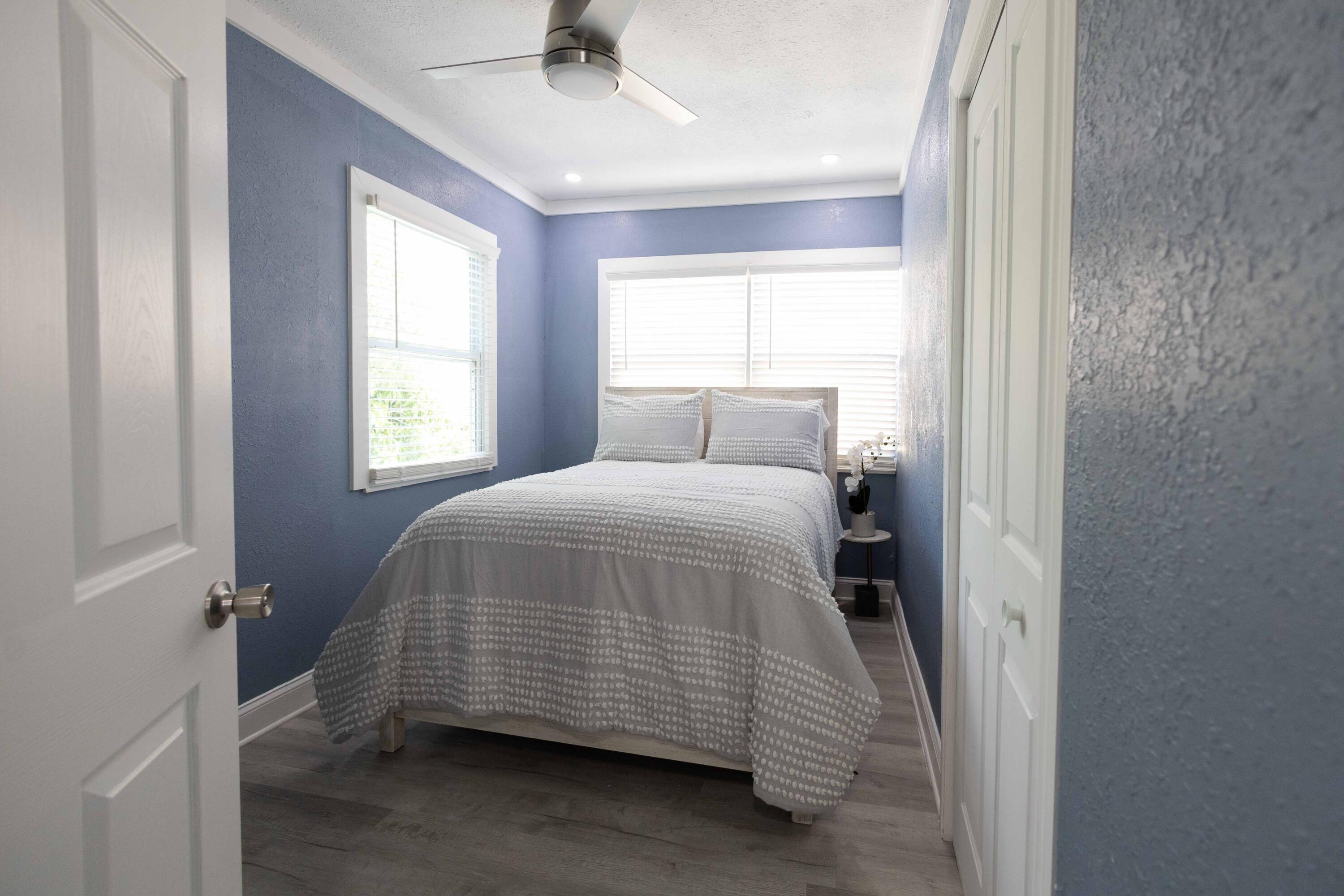 420 Avenida Alegre, Unit 4 West Palm Beach, FL 33405 - Photo 13 of 33 a bedroom with a bed and window