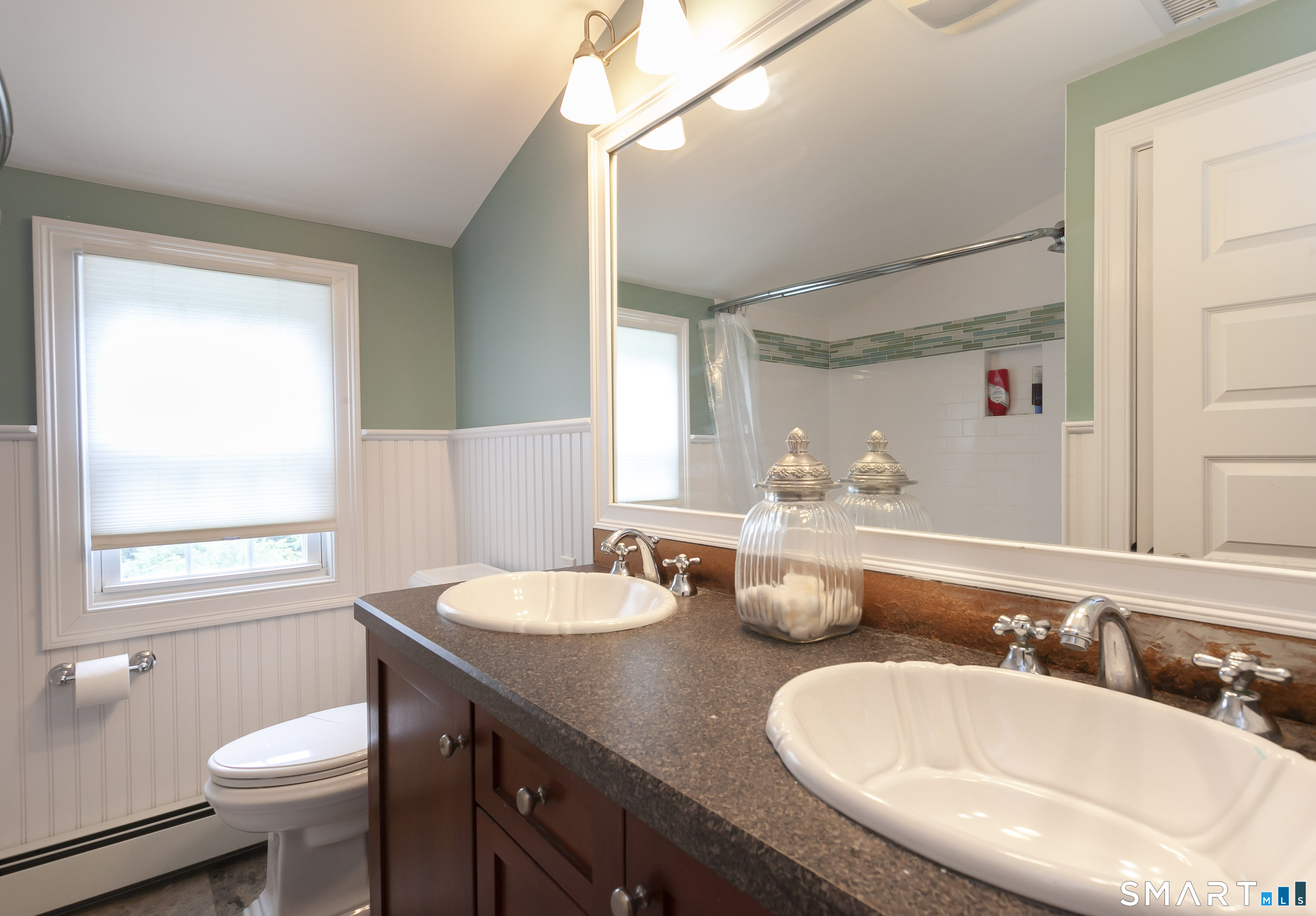 26 Deepwood Road Simsbury, CT 06070 - Photo 23 of 34