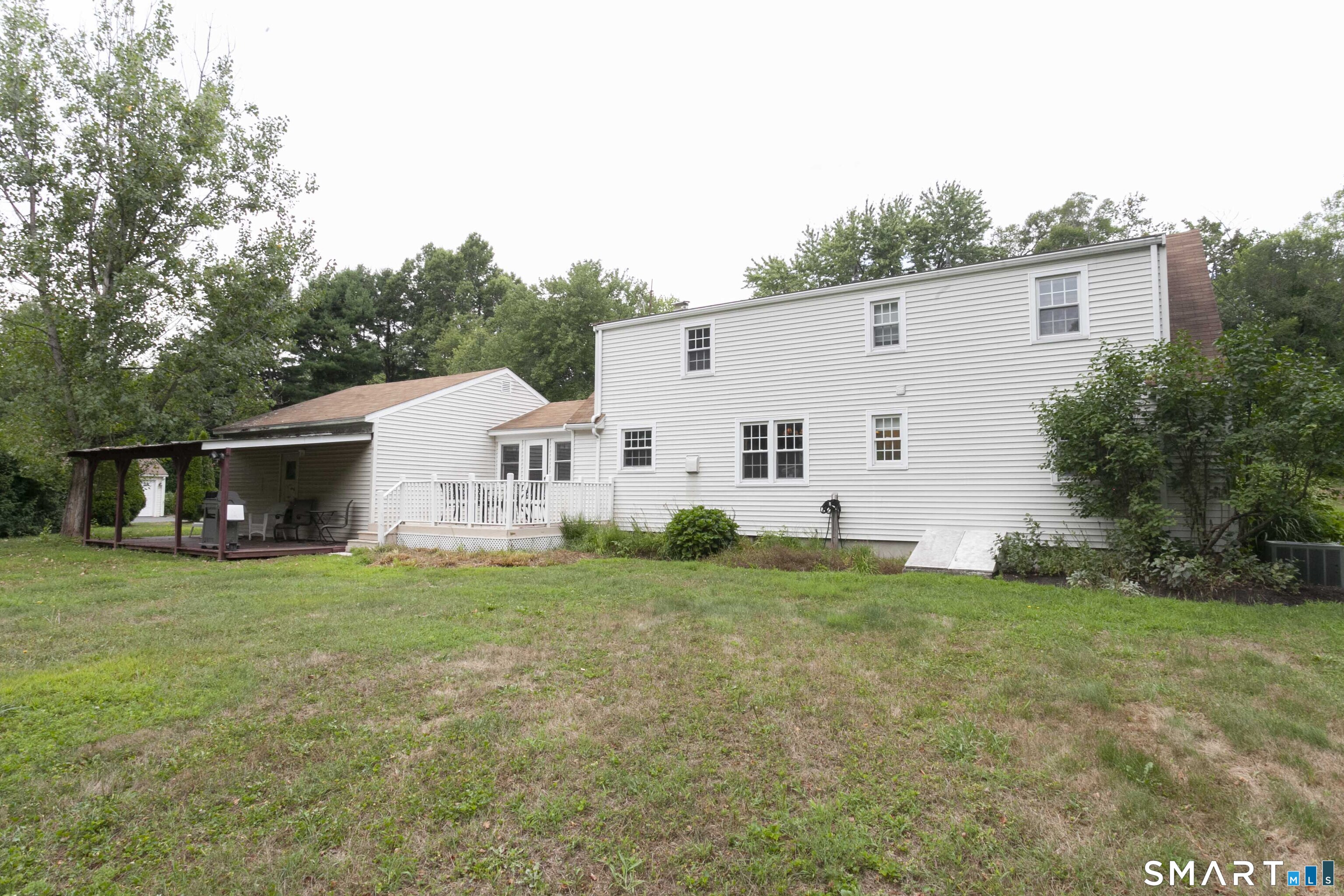 26 Deepwood Road Simsbury, CT 06070 - Photo 31 of 34