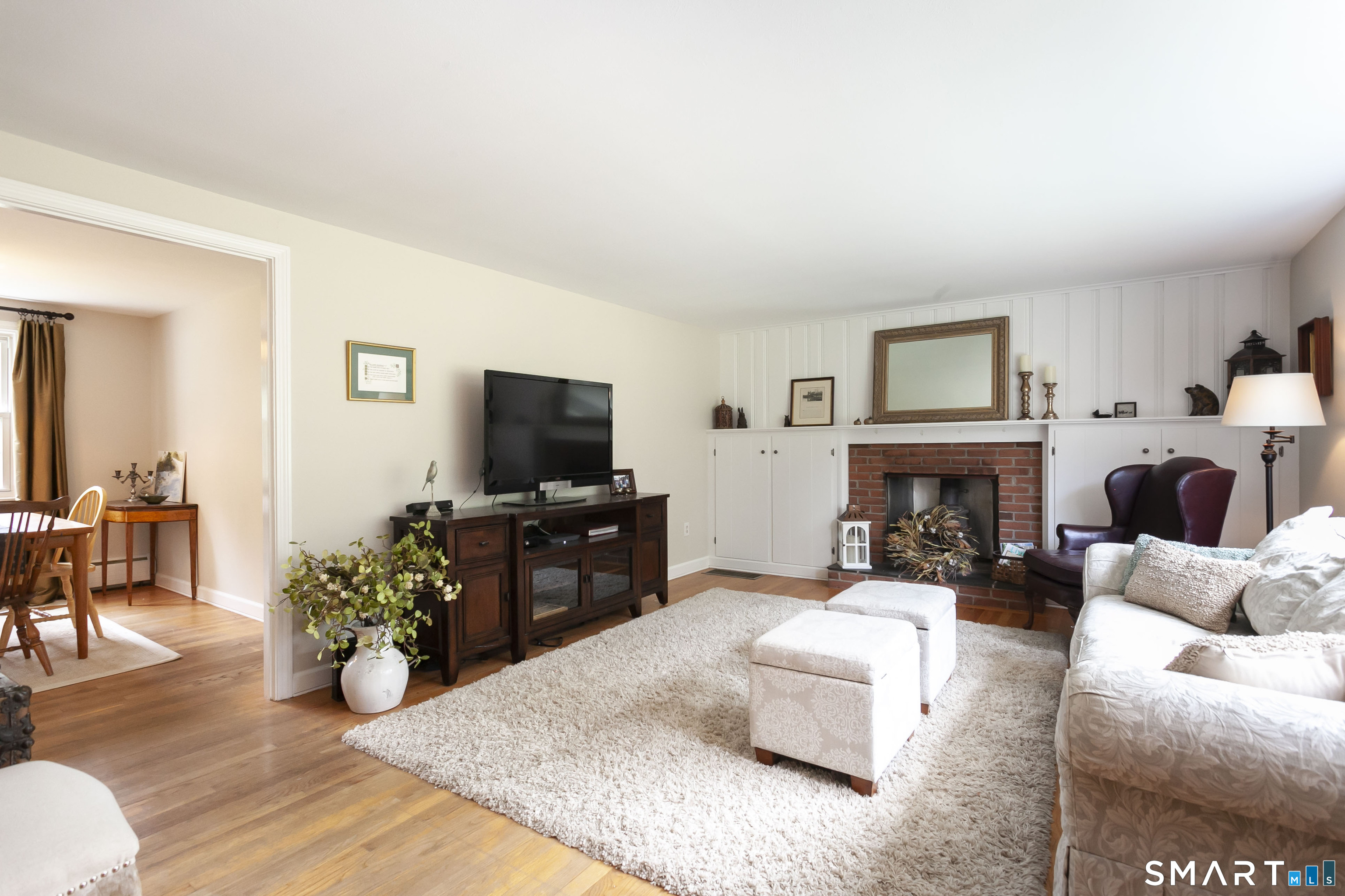 26 Deepwood Road Simsbury, CT 06070 - Photo 7 of 34