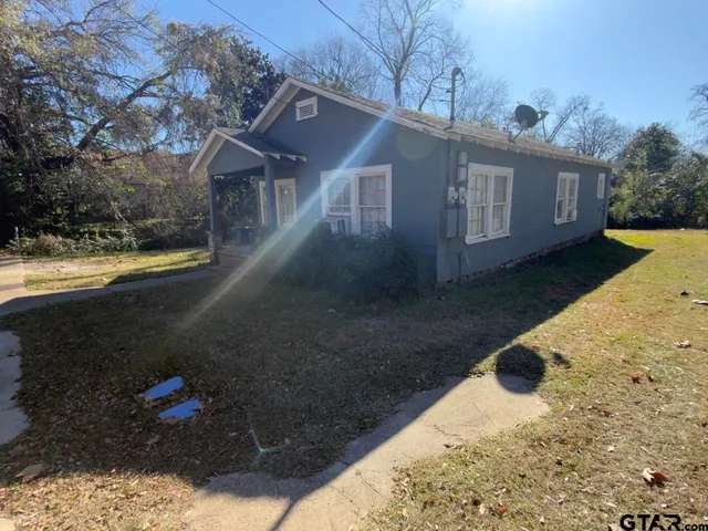 a view of outdoor space yard and mountain