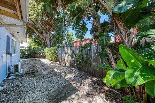 $1,375 | 551 Northeast 61st Street, Unit 5, Miami, FL 33137