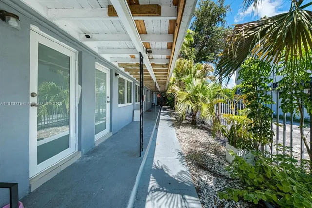 $1,375 | 551 Northeast 61st Street, Unit 5, Miami, FL 33137