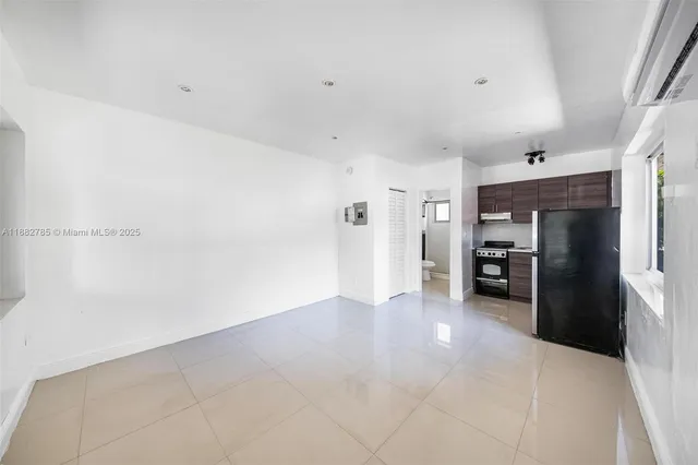 $1,375 | 551 Northeast 61st Street, Unit 5, Miami, FL 33137