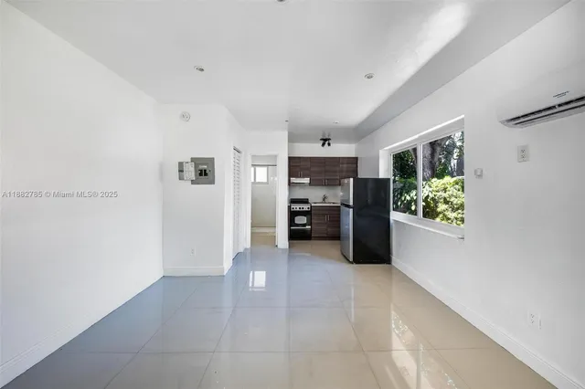 $1,375 | 551 Northeast 61st Street, Unit 5, Miami, FL 33137