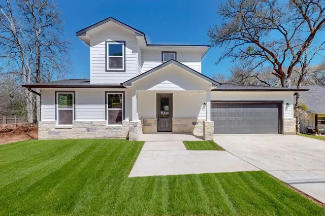 $389,000 | 176 Kaelepulu Drive, Bastrop, TX 78602