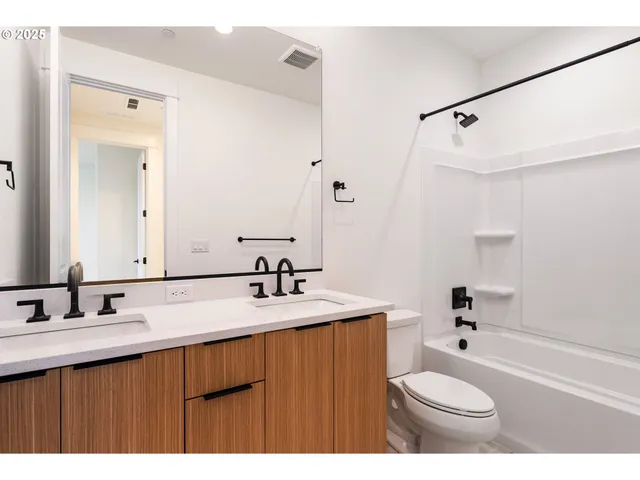 $1,124,000 | 2679 North 49th Avenue, Unit LOT 120, Camas, WA 98607