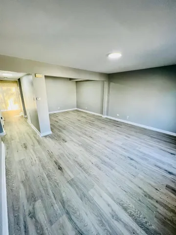 $2,700 | 2021 Farnham Court, Schaumburg, IL 60169