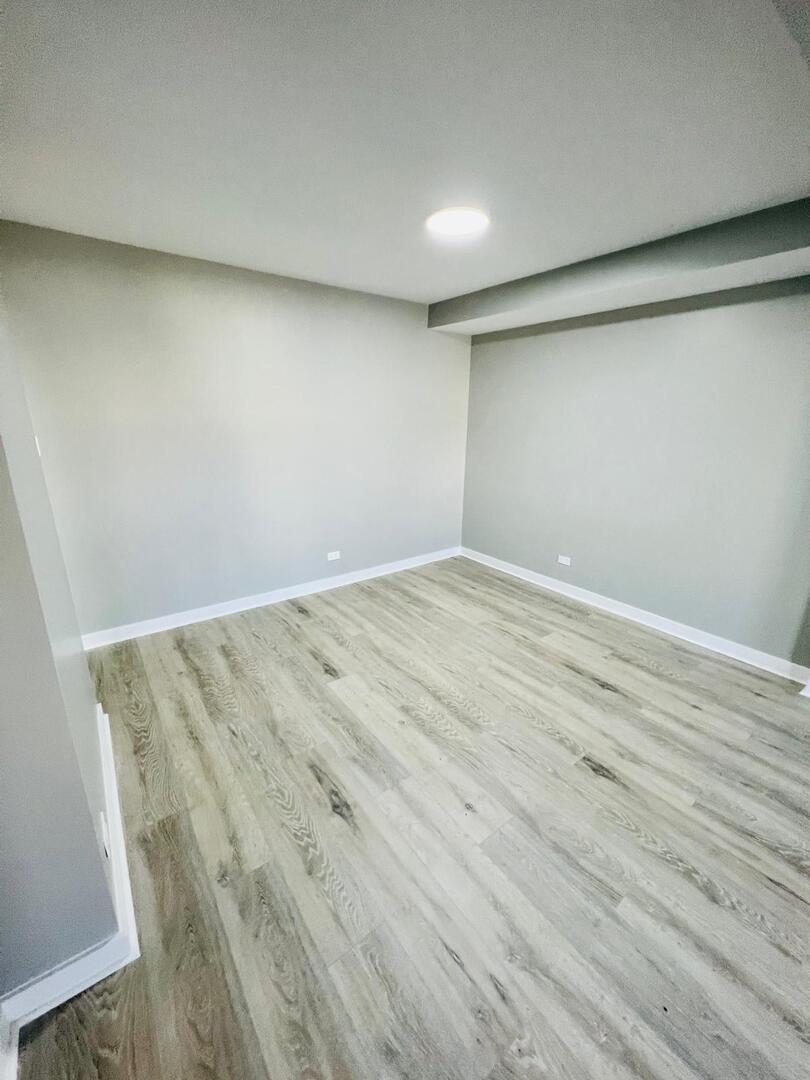 2021 Farnham Court Schaumburg, IL 60169 - Photo 4 of 16 wooden floor in a room