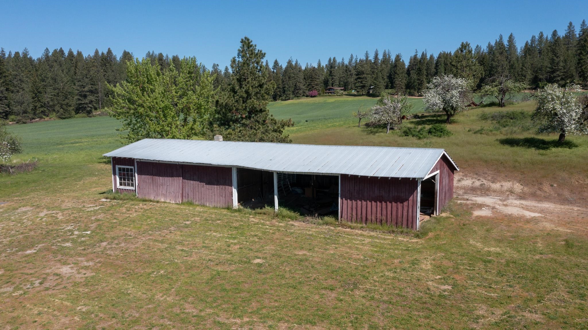 4881 A Carr Road Clayton, WA 99110 - Photo 32 of 44