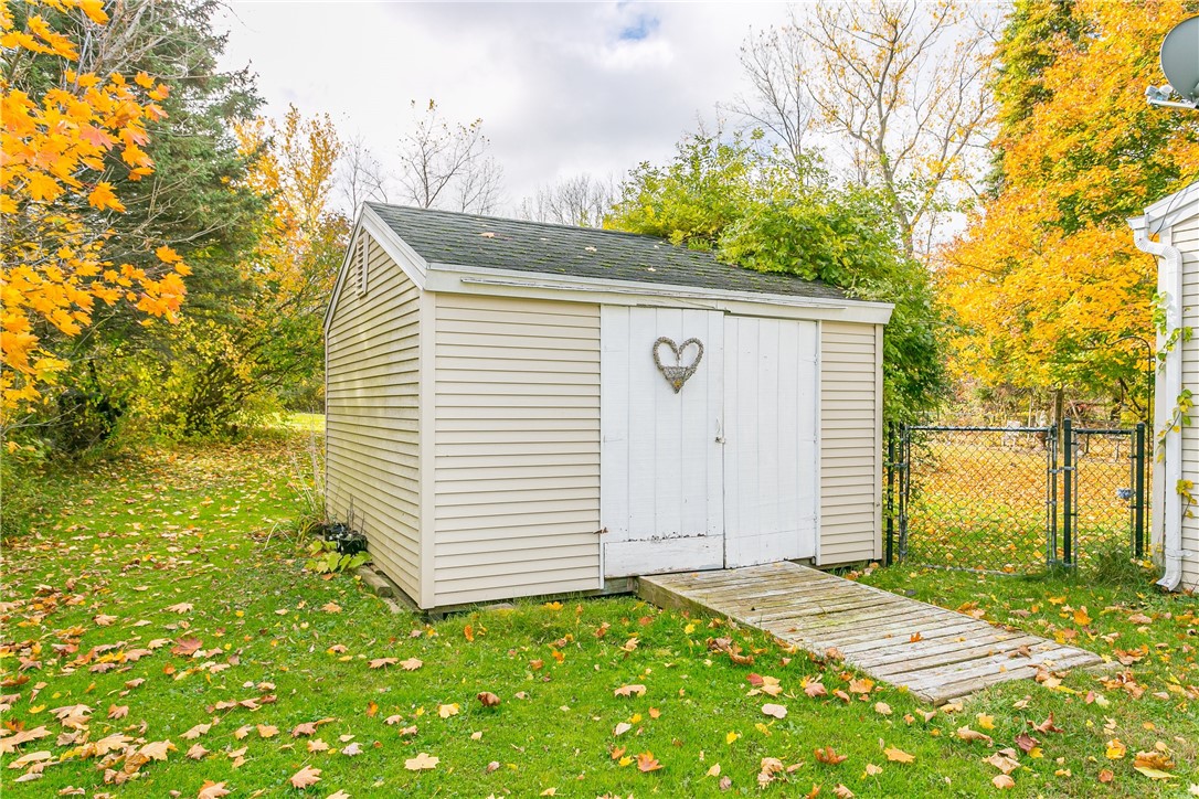 342 Boston Road Ontario, NY 14519 - Photo 11 of 43